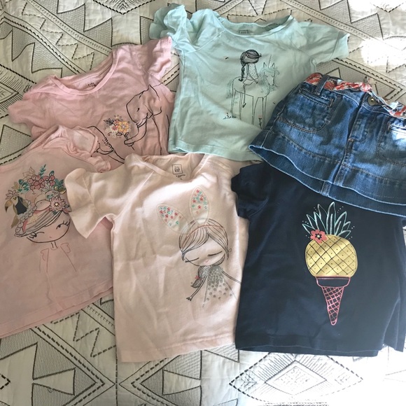 Large Lot Baby Gap 18-24 - Picture 1 of 7